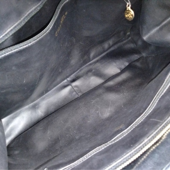 CHANEL CHARM Lambskin Matelasse Chain Shoulder Bag - Picture 13 of 15